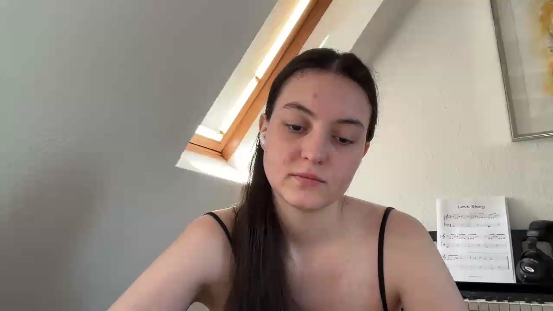 Gallery image thumbnail from IrisAmore's myfreecams stream on, 05/28/2026, 10:01 image 12 of 20