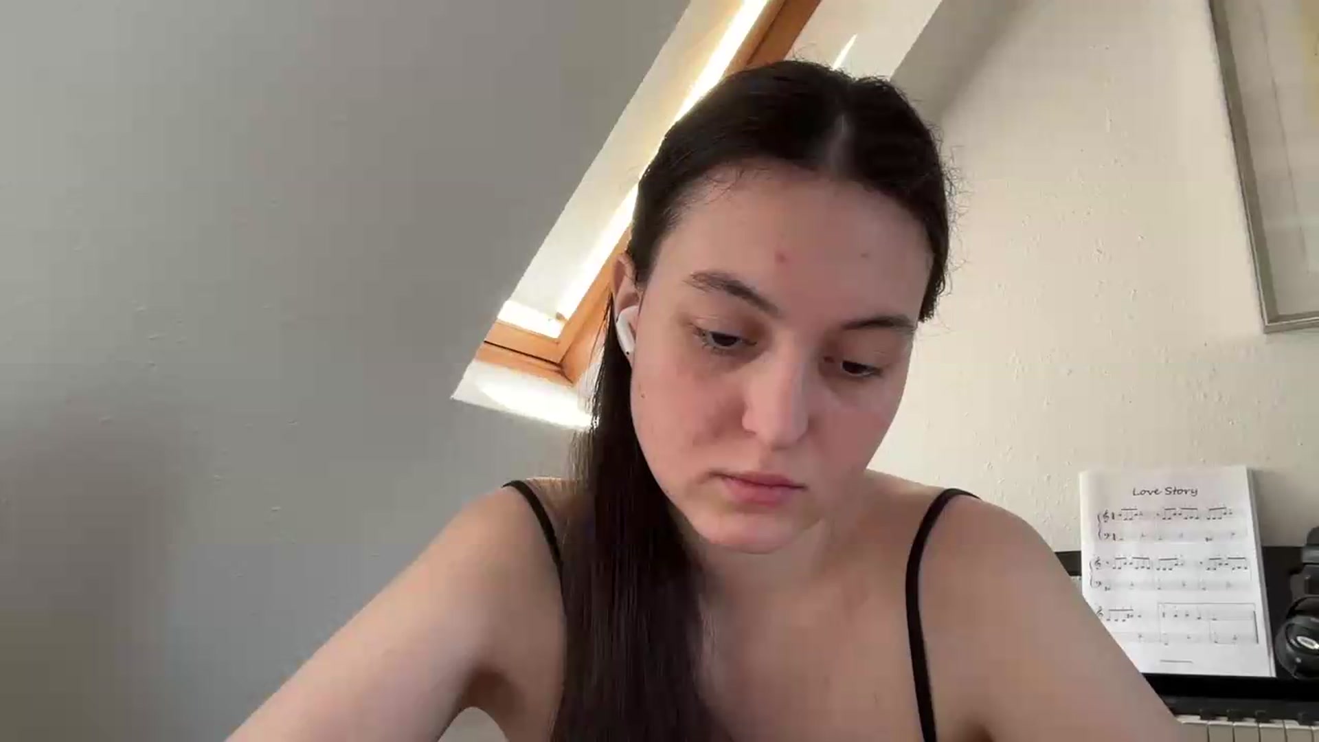 Gallery image thumbnail from IrisAmore's myfreecams stream on, 05/28/2026, 10:01 image 15 of 20