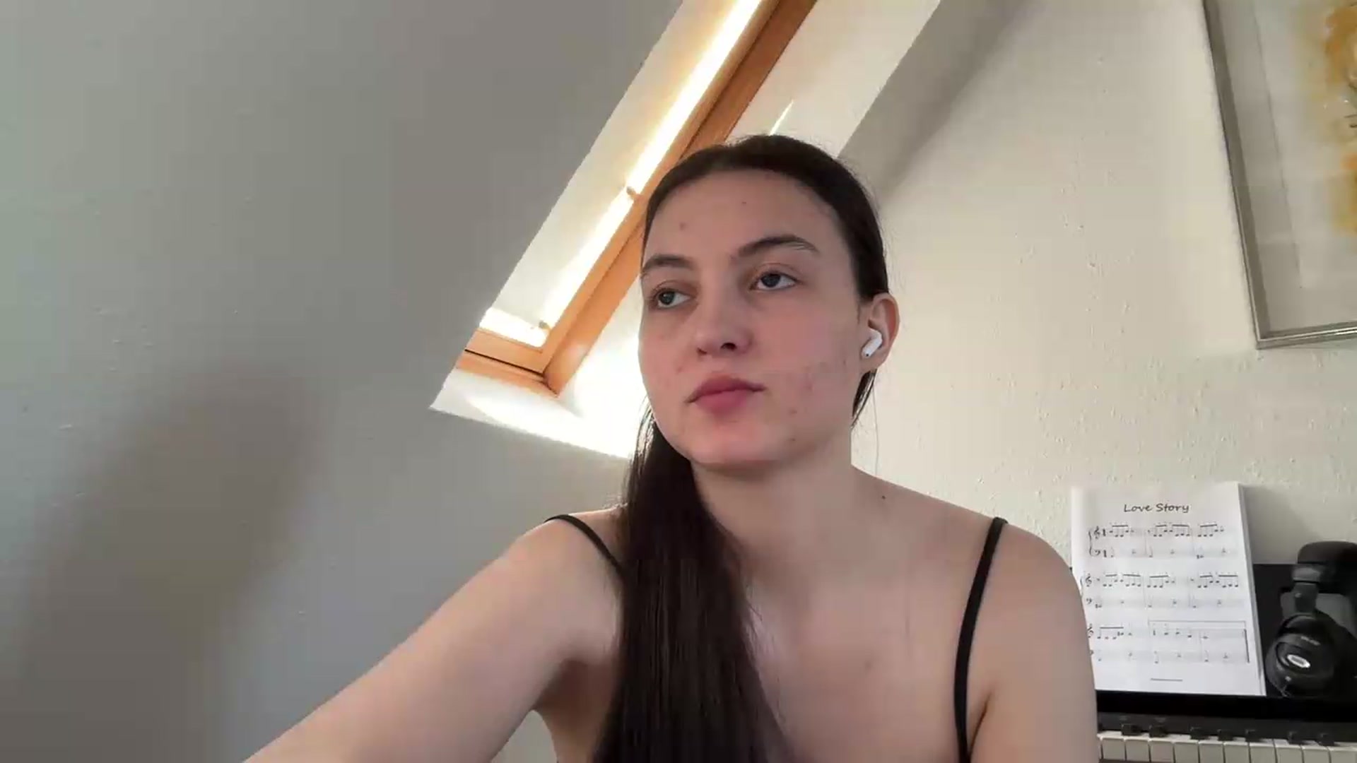Gallery image thumbnail from IrisAmore's myfreecams stream on, 05/28/2026, 10:01 image 11 of 20