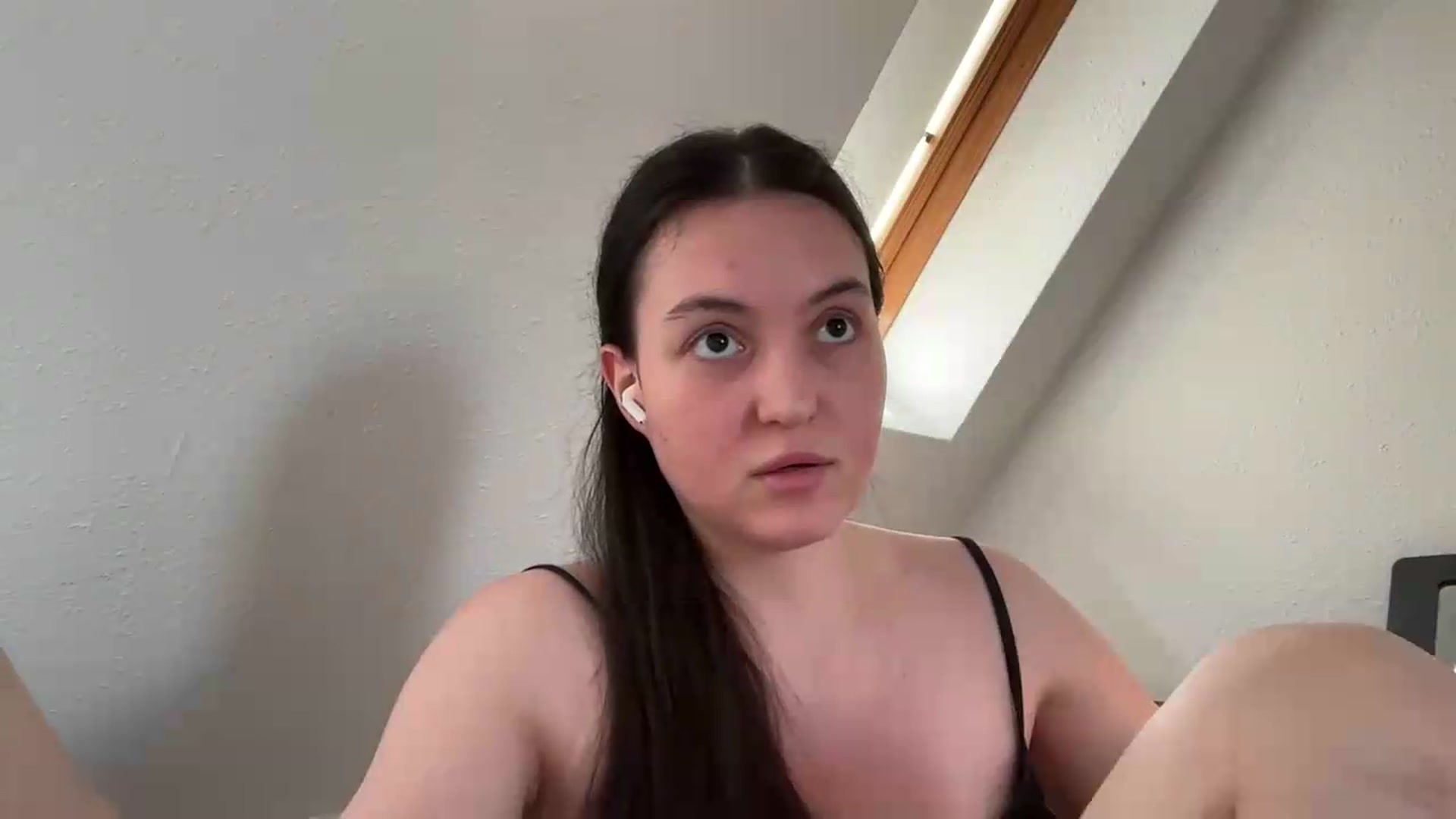 Gallery image thumbnail from IrisAmore's myfreecams stream on, 05/28/2026, 11:34 image 11 of 20