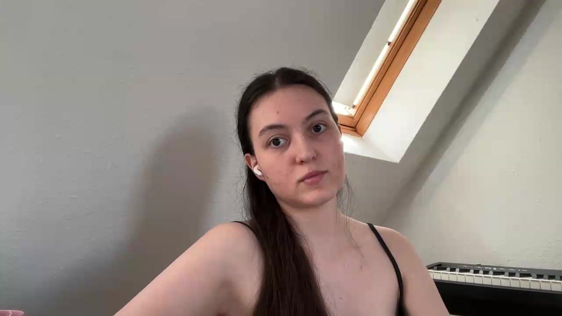 Gallery image thumbnail from IrisAmore's myfreecams stream on, 05/28/2026, 13:04 image 13 of 20