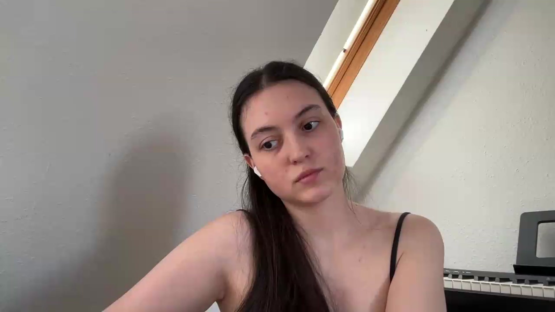 Gallery image thumbnail from IrisAmore's myfreecams stream on, 05/28/2026, 13:04 image 4 of 20