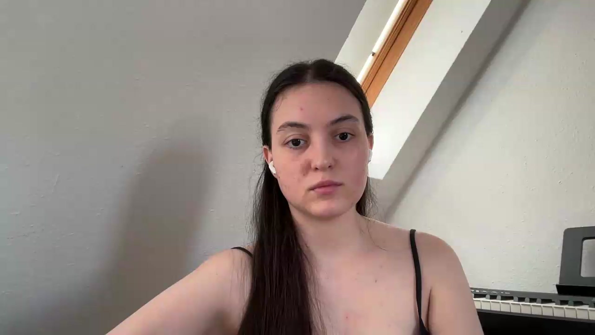 Gallery image thumbnail from IrisAmore's myfreecams stream on, 05/28/2026, 13:04 image 3 of 20