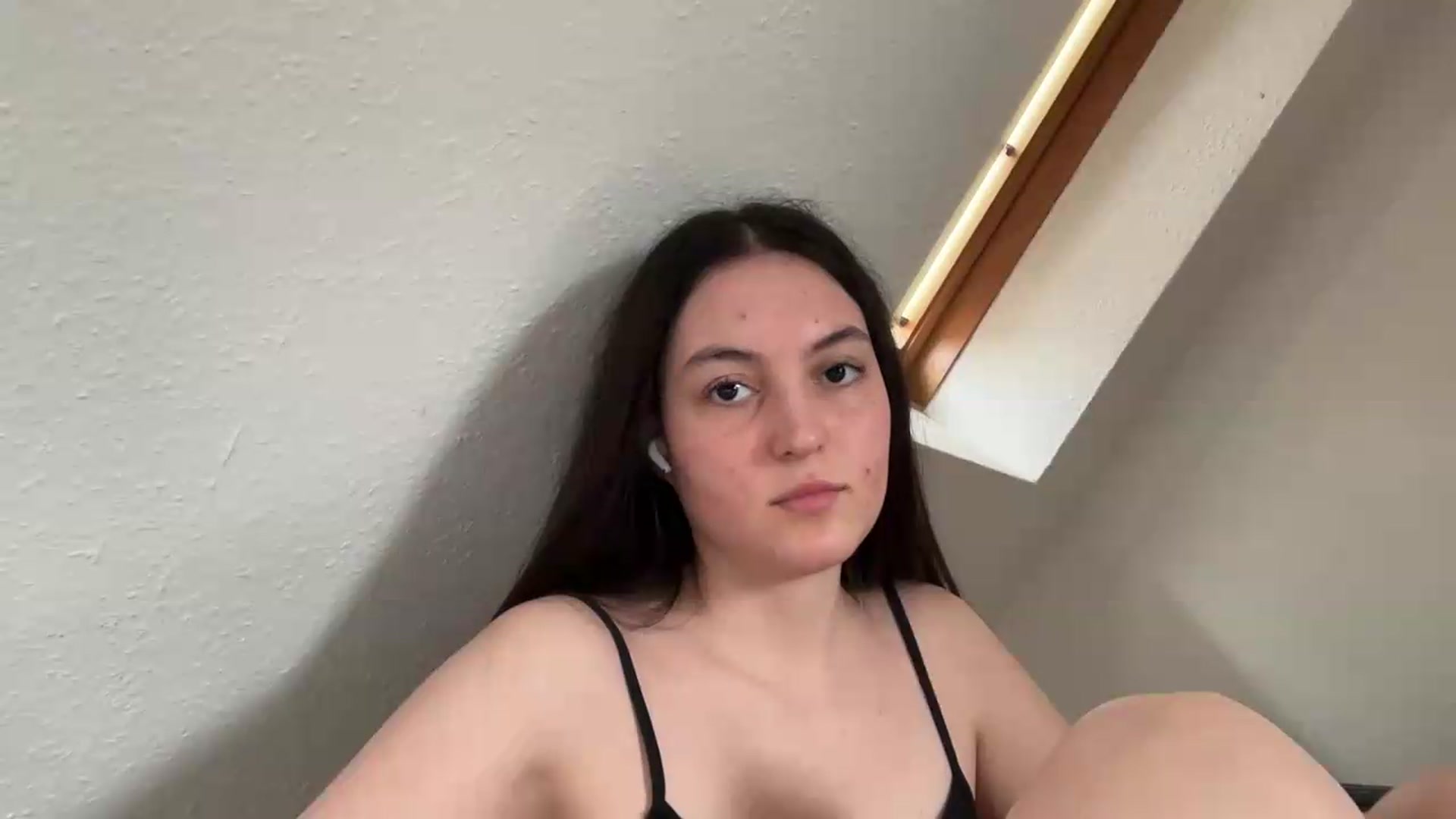 Gallery image thumbnail from IrisAmore's myfreecams stream on, 05/31/2026, 10:01 image 11 of 20