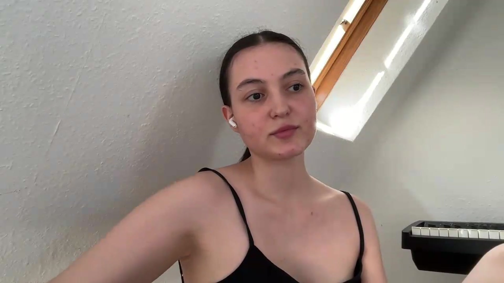 Gallery image thumbnail from IrisAmore's myfreecams stream on, 06/24/2026, 10:08 image 17 of 20