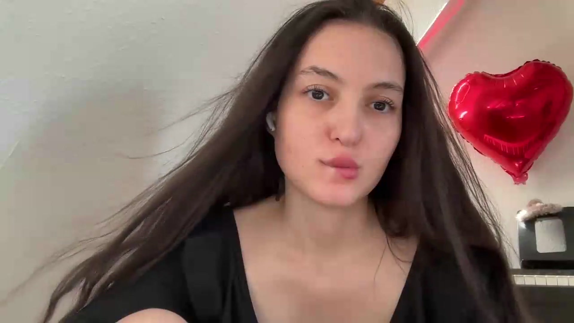 Gallery image thumbnail from IrisAmore's myfreecams stream on, 07/14/2026, 10:37 image 7 of 20