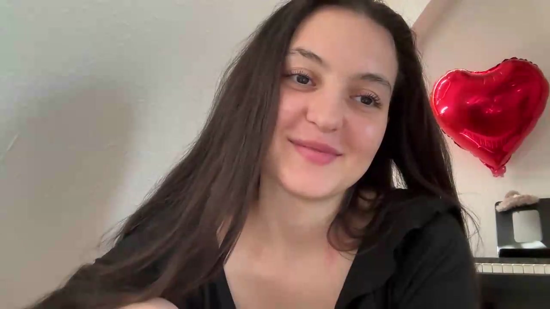 Gallery image thumbnail from IrisAmore's myfreecams stream on, 07/14/2026, 10:37 image 18 of 20