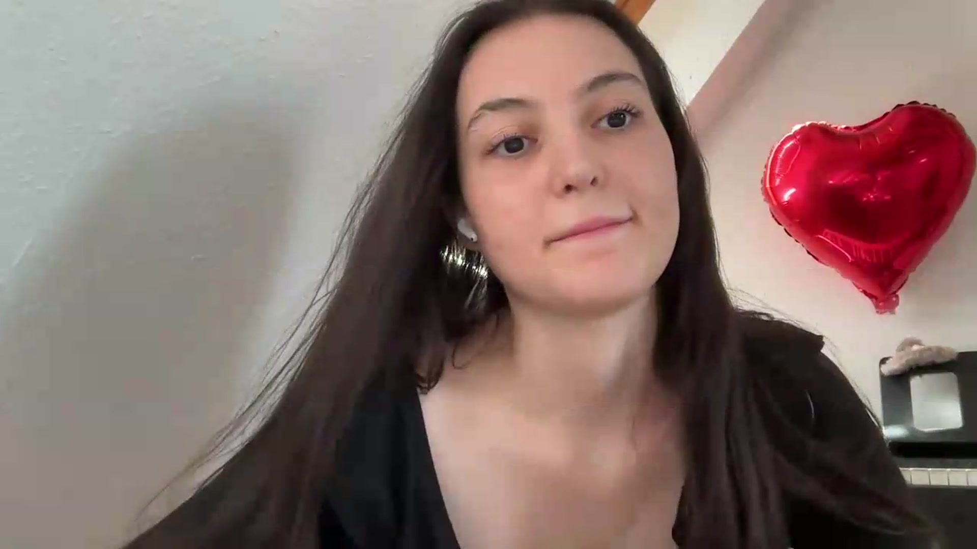 Gallery image thumbnail from IrisAmore's myfreecams stream on, 07/14/2026, 10:37 image 16 of 20