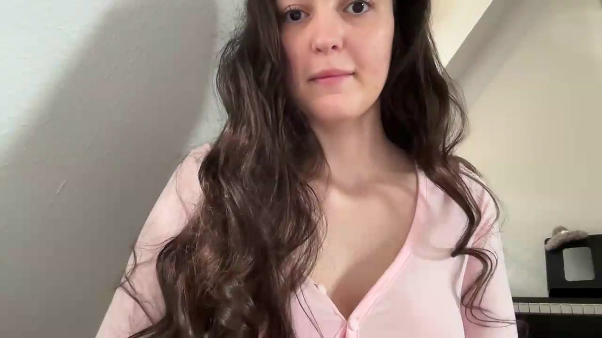 Gallery image thumbnail from IrisAmore's myfreecams stream on, 07/19/2026, 08:25 image 7 of 20