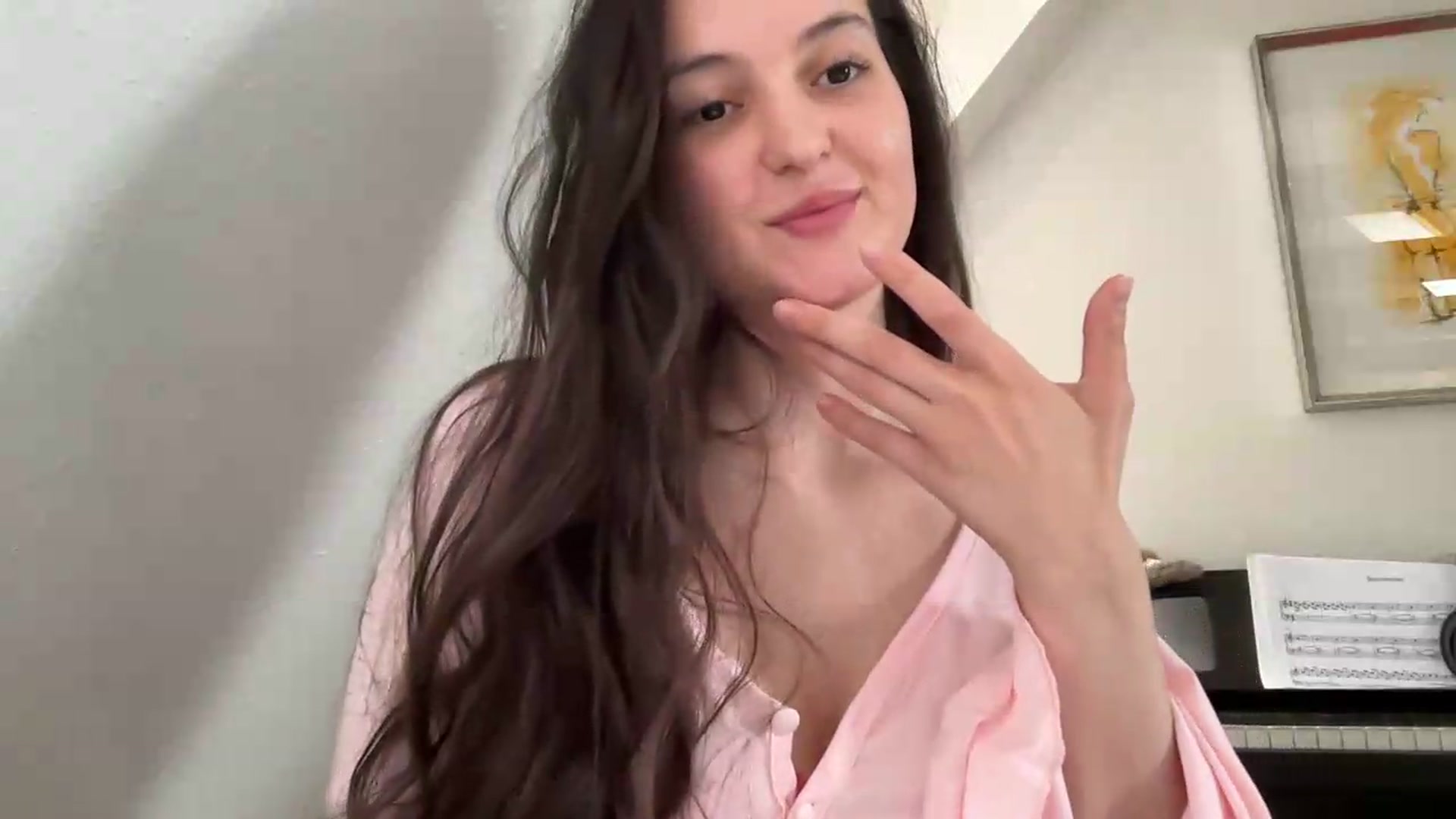 Gallery image thumbnail from IrisAmore's myfreecams stream on, 07/19/2026, 11:33 image 7 of 20