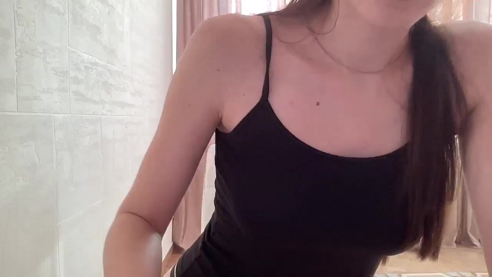 Gallery image thumbnail from IrisLittle's myfreecams stream on, 12/25/2025, 12:44 image 8 of 20