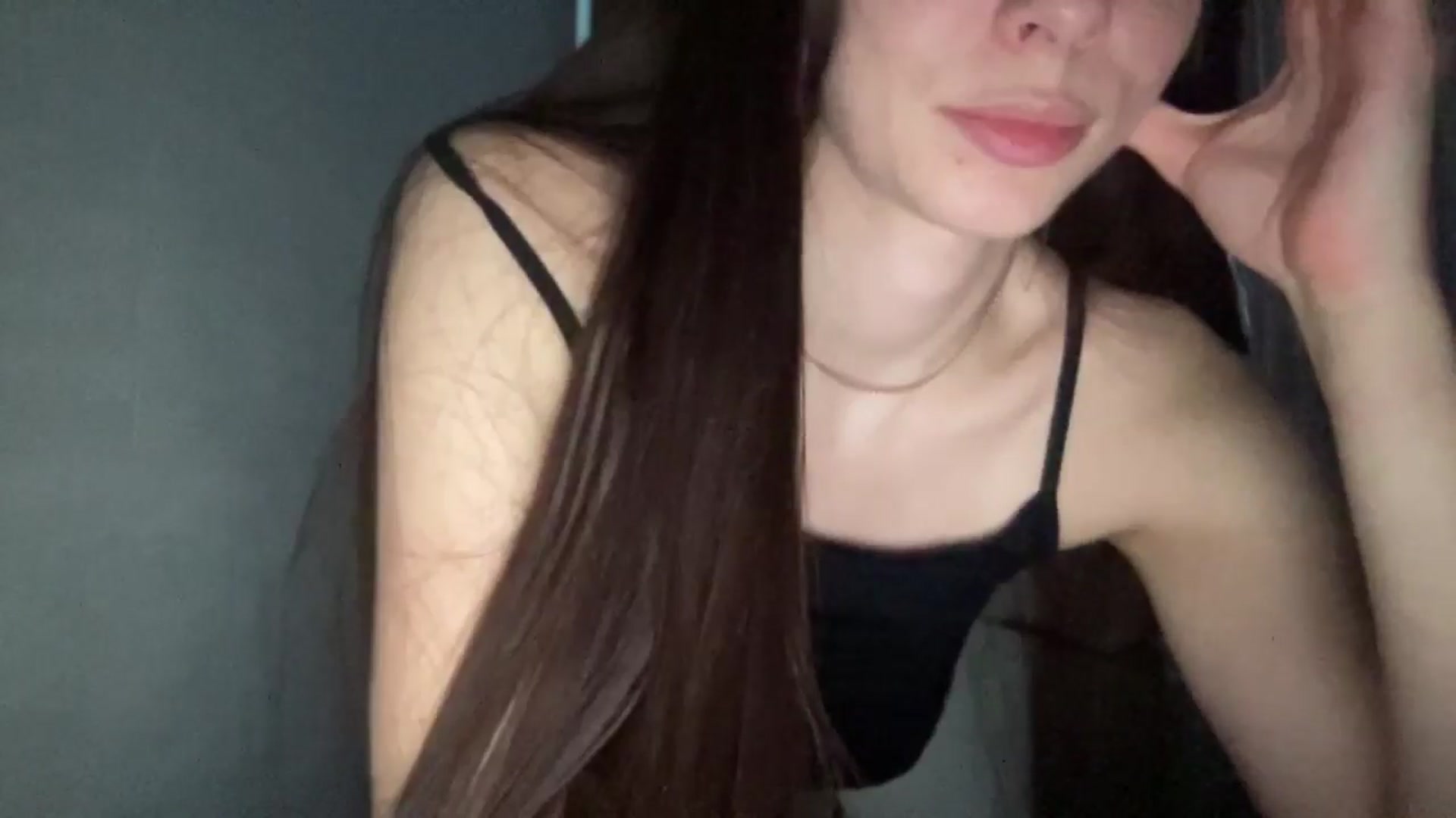Gallery image thumbnail from IrisLittle's myfreecams stream on, 12/25/2025, 14:36 image 12 of 20