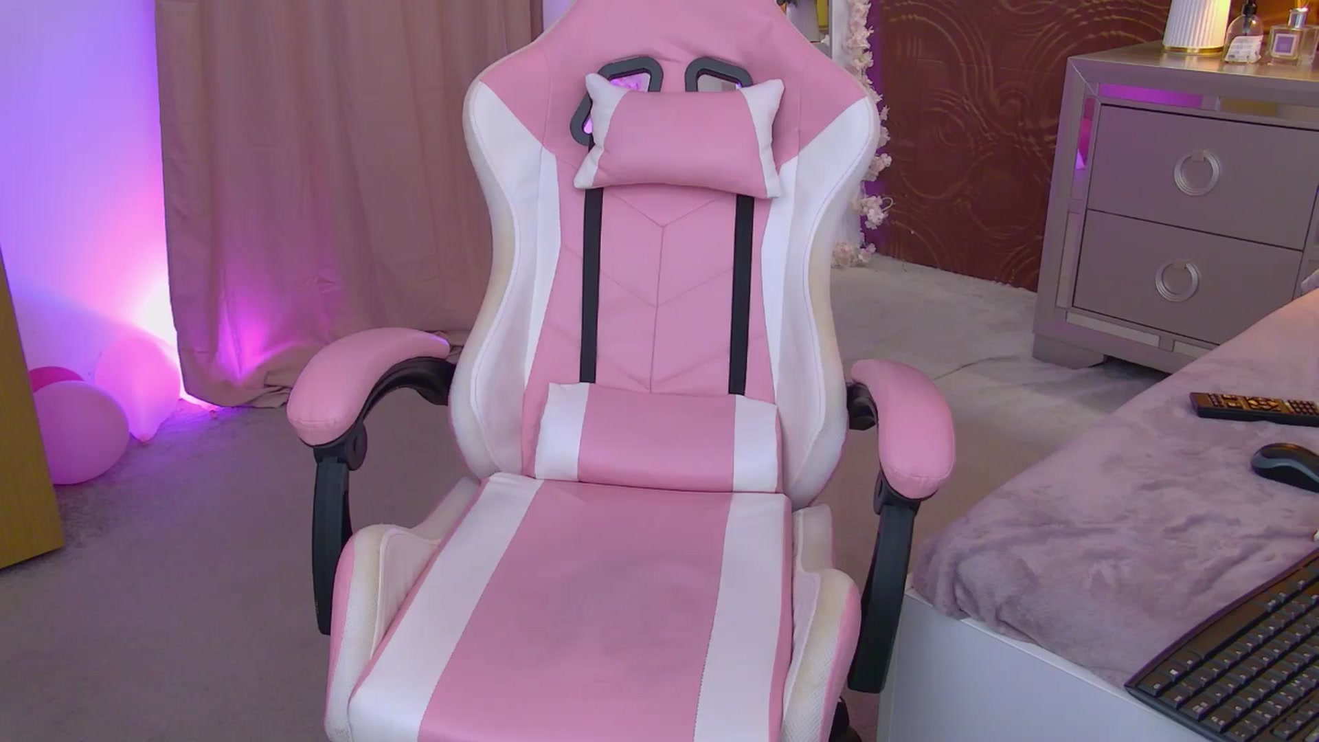 Gallery image thumbnail from IrisMonn's myfreecams stream on, 07/29/2025, 10:59 image 3 of 20