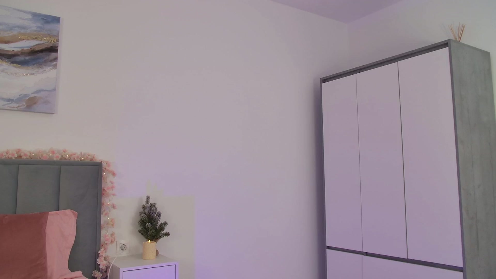 Gallery image thumbnail from IrisMonn's myfreecams stream on, 12/14/2025, 16:05 image 17 of 20