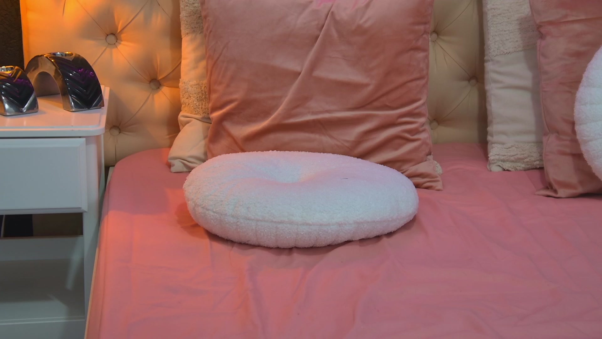 Gallery image thumbnail from IrisMonn's myfreecams stream on, 02/09/2026, 10:40 image 16 of 20
