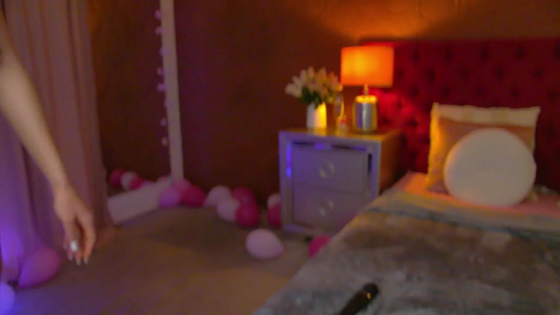 Gallery image thumbnail from IrisMonn's myfreecams stream on, 04/17/2026, 09:35 image 19 of 20