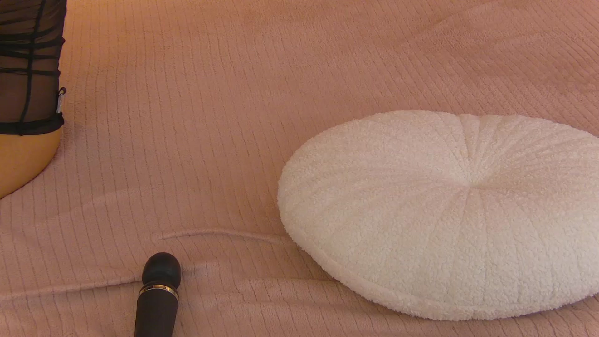 Gallery image thumbnail from IrisMonn's myfreecams stream on, 05/04/2026, 09:16 image 12 of 20