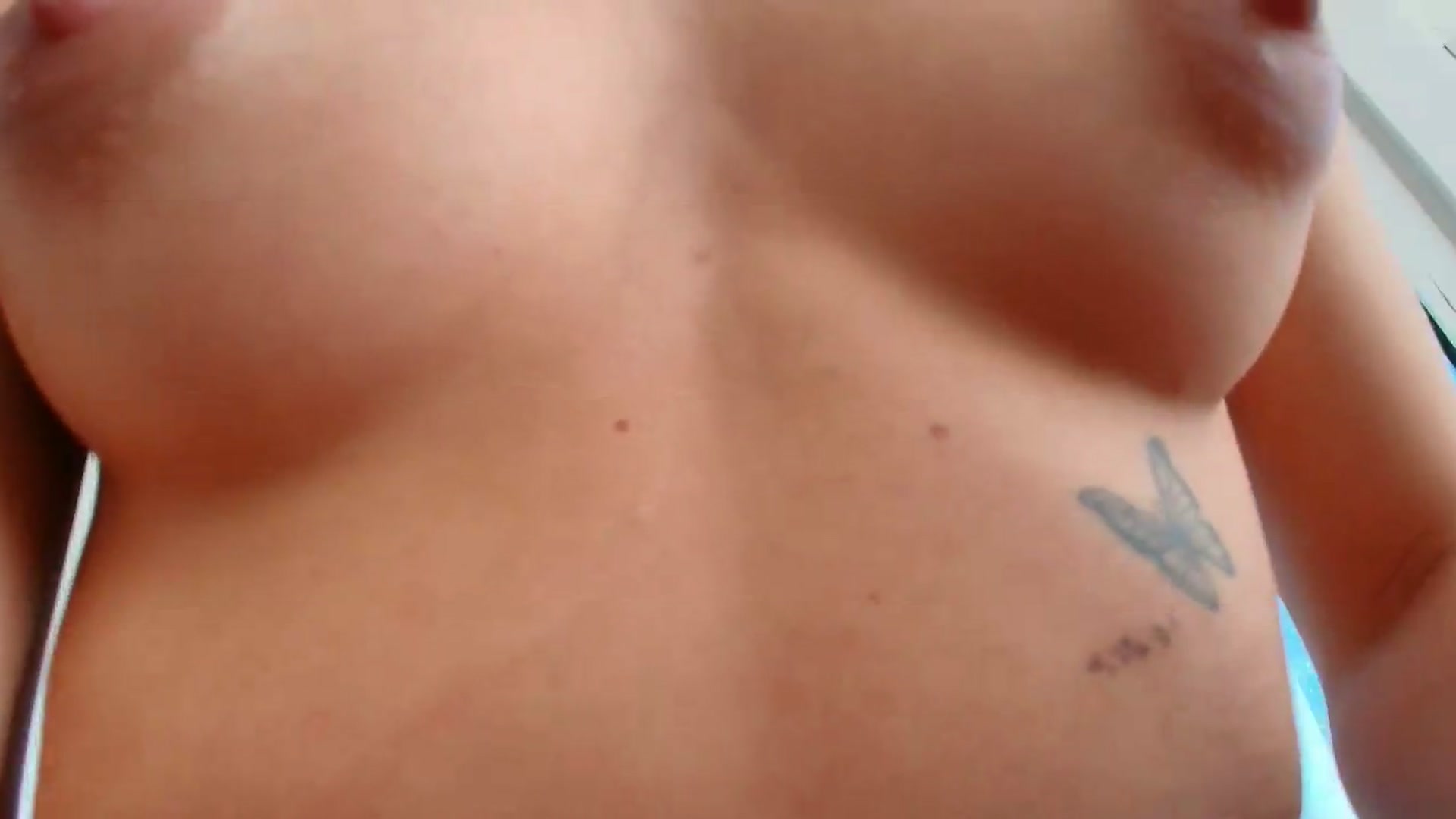 Gallery image thumbnail from IrisMonn's myfreecams stream on, 08/30/2026, 10:22 image 2 of 20