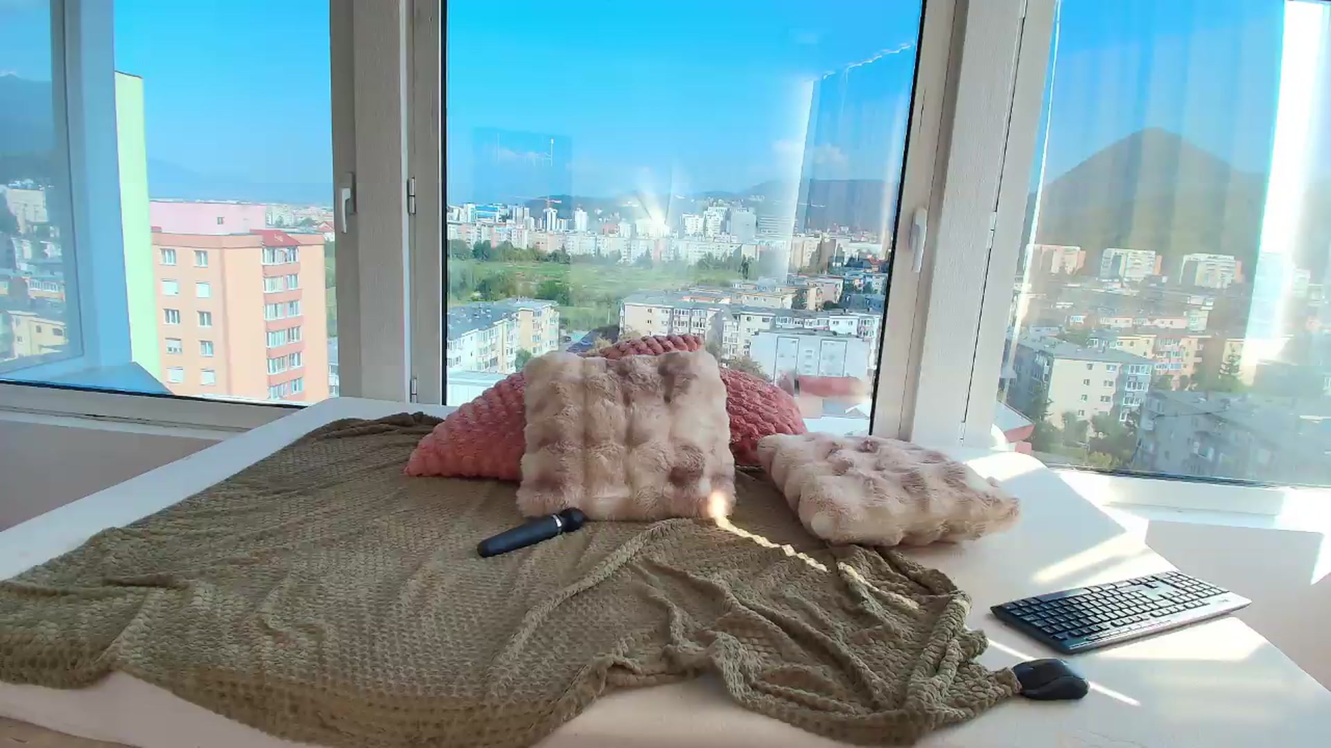 Gallery image thumbnail from IrisMonn's myfreecams stream on, 08/31/2026, 08:37 image 7 of 20