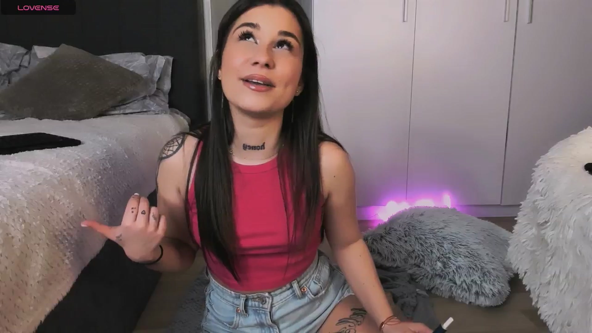 Gallery image thumbnail from IrisReynolds's myfreecams stream on, 03/23/2026, 14:35 image 3 of 20