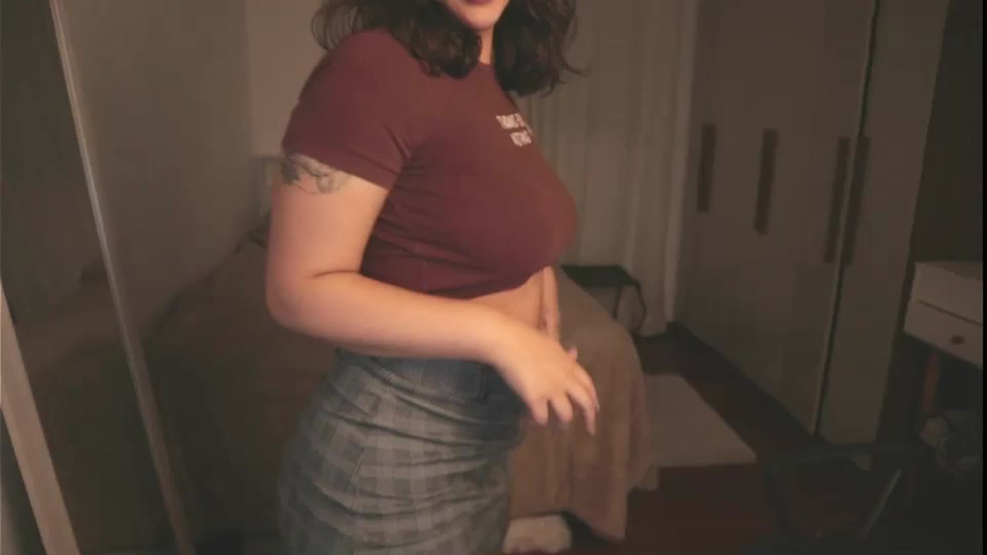 Gallery image thumbnail from Iris_'s myfreecams stream on, 07/19/2024, 24:25 image 20 of 20