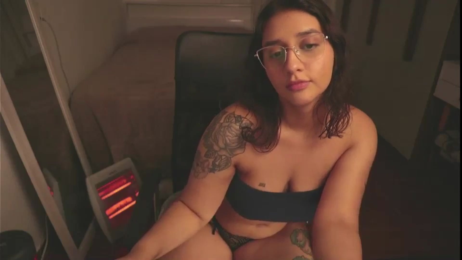 Gallery image thumbnail from Iris_'s myfreecams stream on, 07/22/2024, 07:04 image 11 of 20