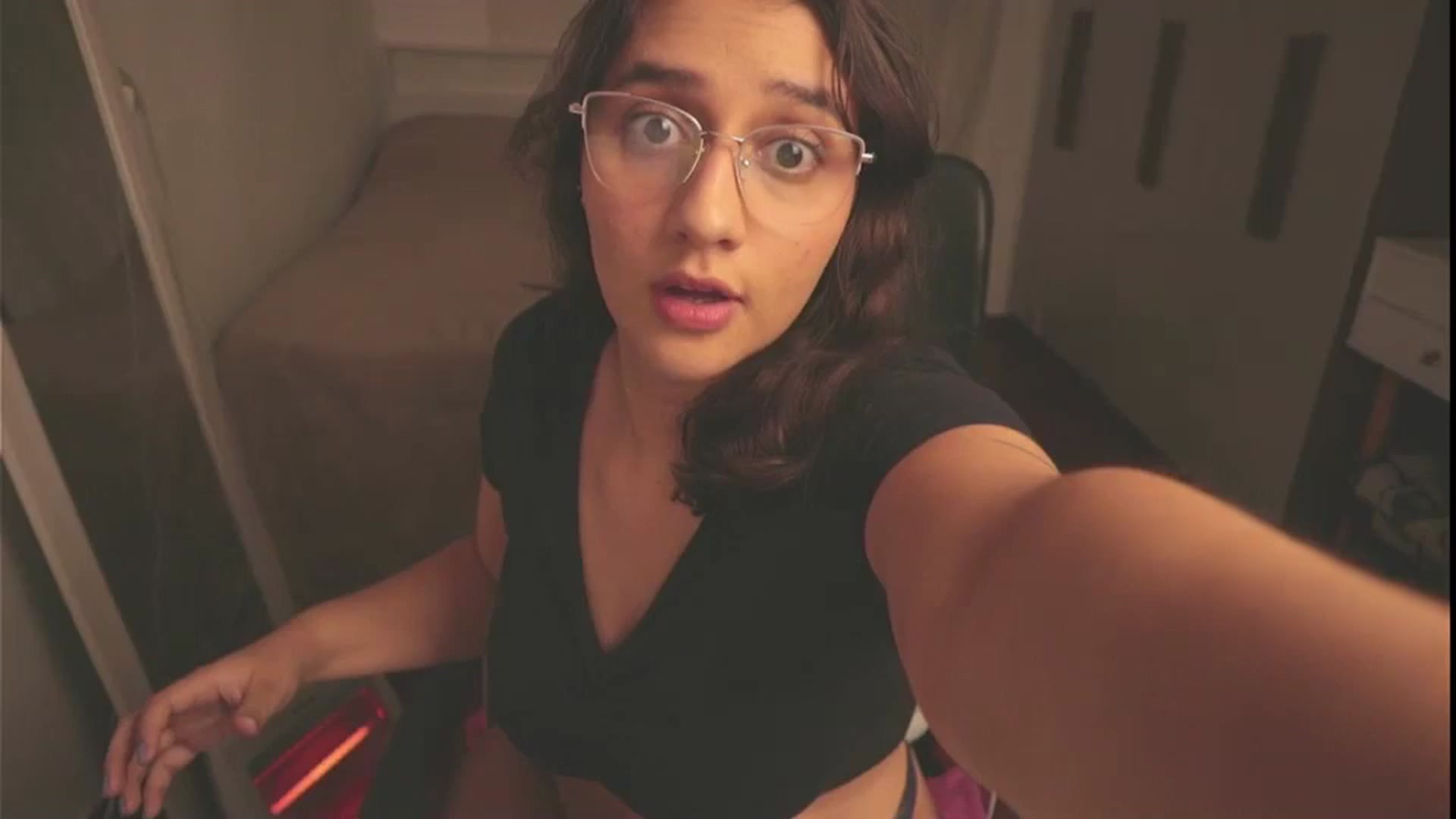Gallery image thumbnail from Iris_'s myfreecams stream on, 07/23/2024, 06:42 image 10 of 20