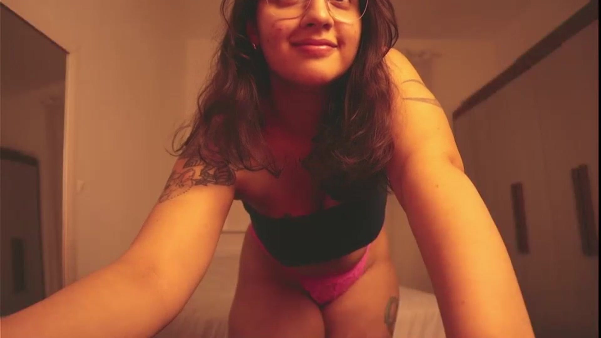 Gallery image thumbnail from Iris_'s myfreecams stream on, 09/10/2024, 07:45 image 4 of 20
