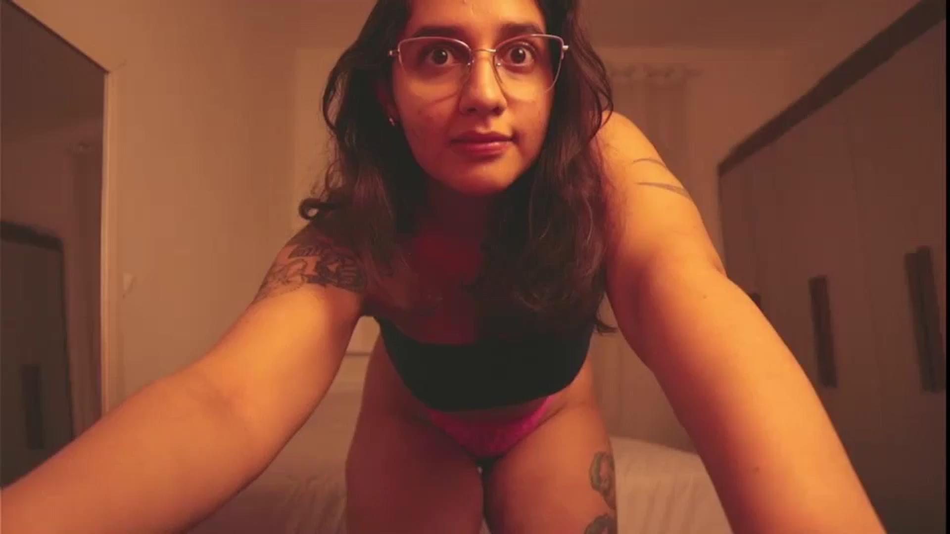 Gallery image thumbnail from Iris_'s myfreecams stream on, 09/10/2024, 07:45 image 3 of 20