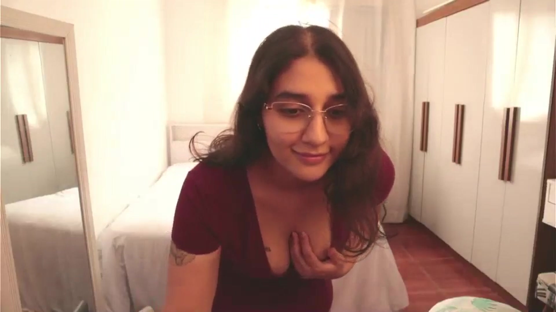 Gallery image thumbnail from Iris_'s myfreecams stream on, 10/08/2024, 17:48 image 5 of 20
