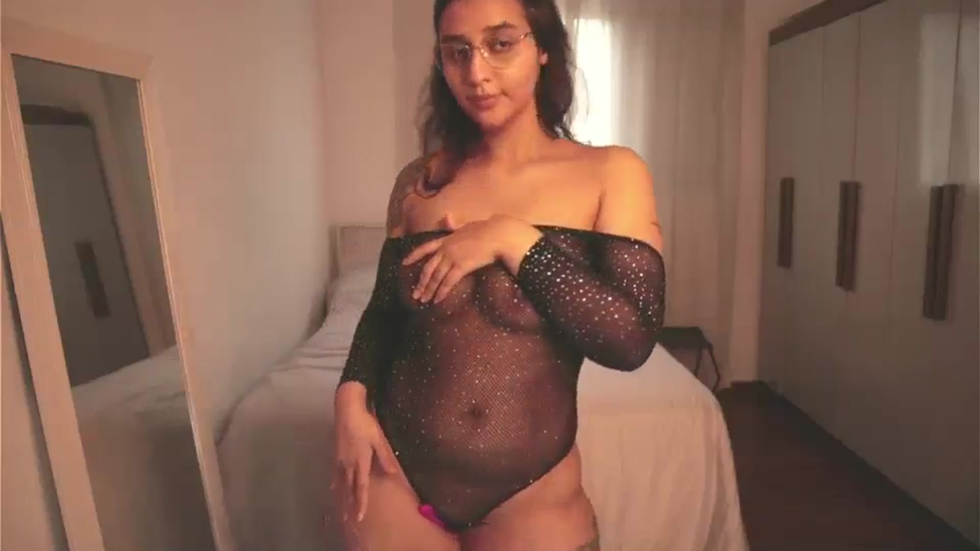 Gallery image thumbnail from Iris_'s myfreecams stream on, 10/19/2024, 11:25 image 9 of 20