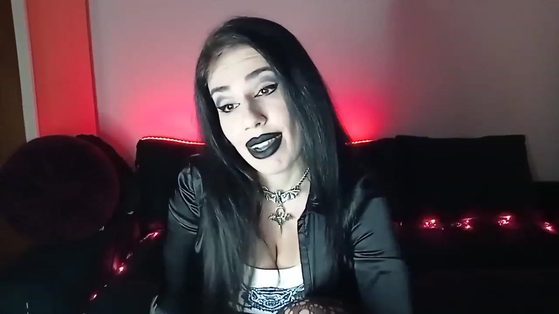 Gallery image thumbnail from Iron_Rose's myfreecams stream on, 02/03/2023, 15:30 image 7 of 20