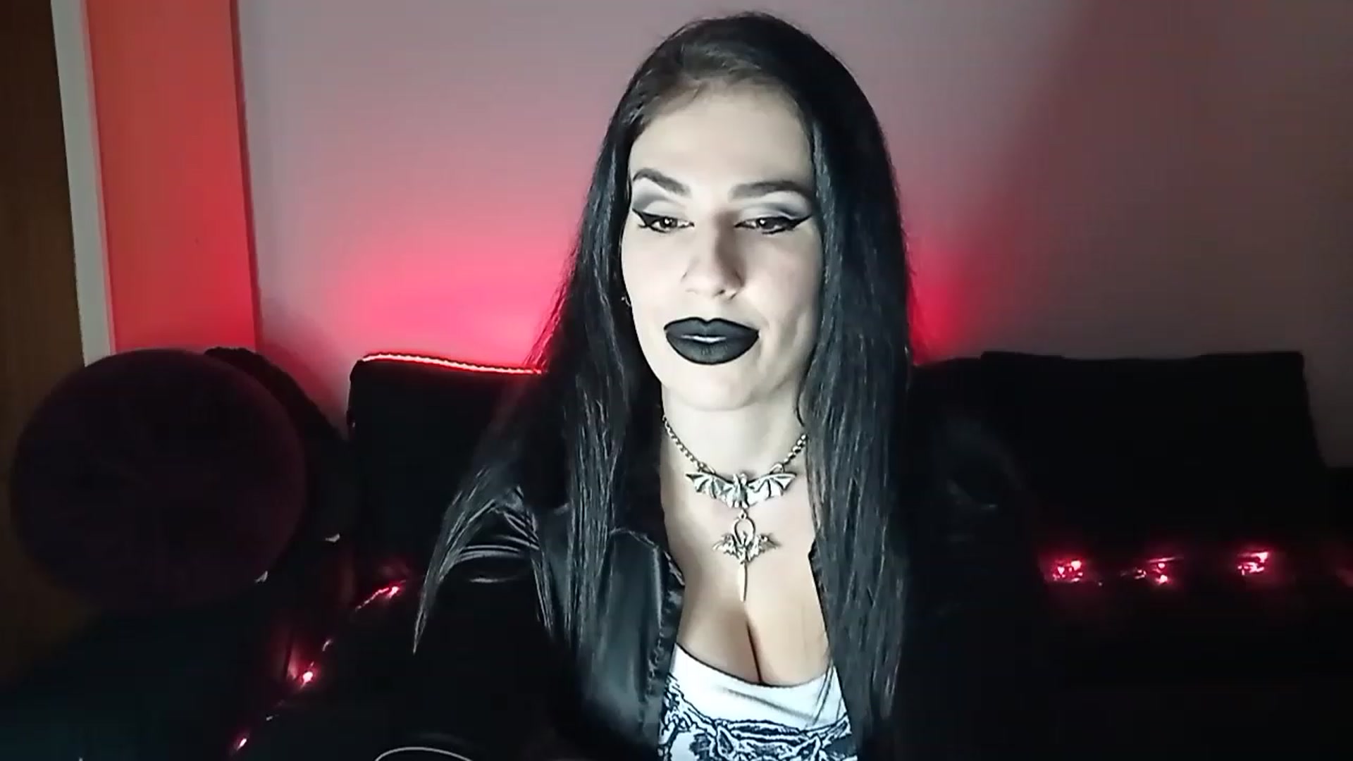 Gallery image thumbnail from Iron_Rose's myfreecams stream on, 02/03/2023, 16:00 image 20 of 20