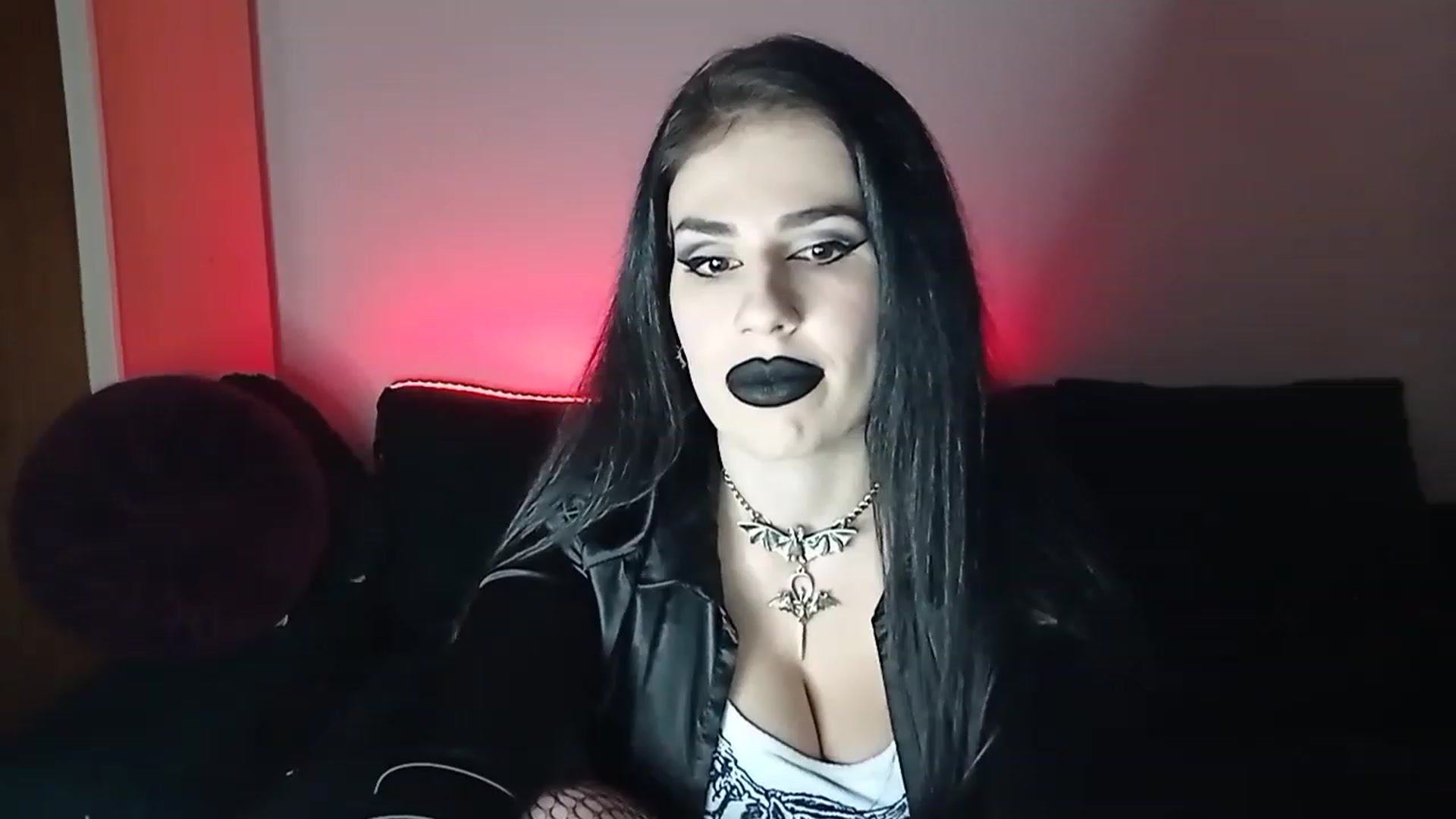 Gallery image thumbnail from Iron_Rose's myfreecams stream on, 02/03/2023, 16:00 image 14 of 20