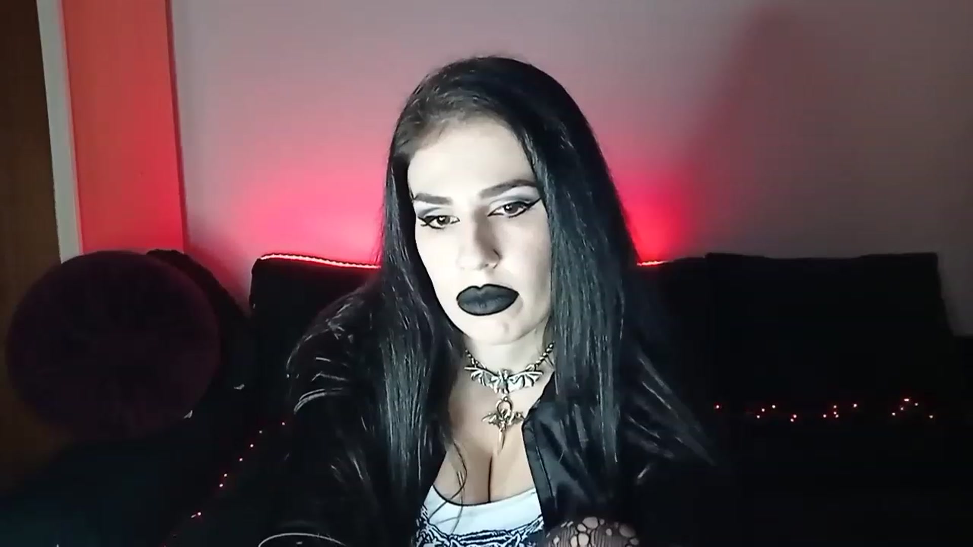 Gallery image thumbnail from Iron_Rose's myfreecams stream on, 02/03/2023, 16:00 image 9 of 20