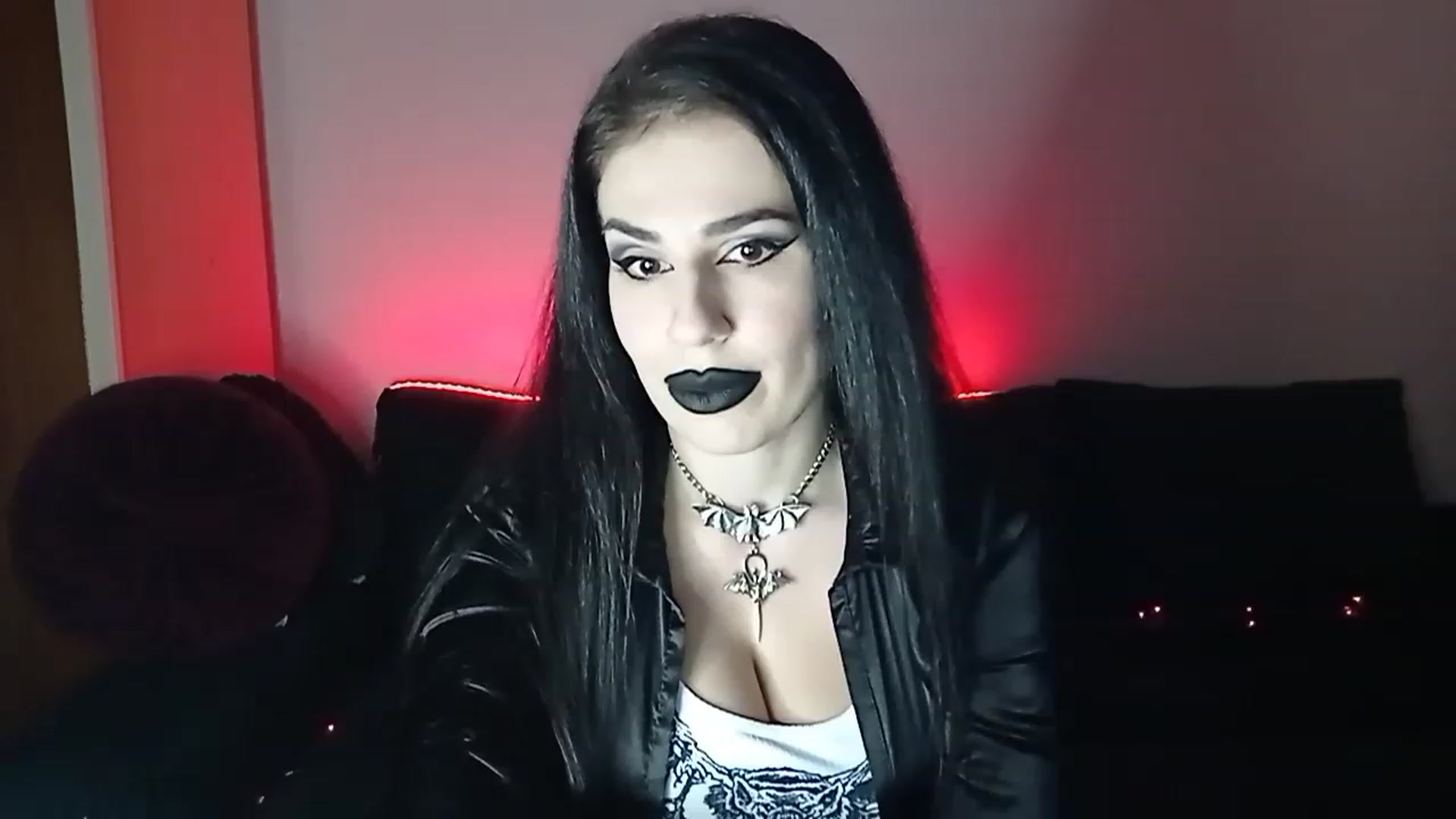 Gallery image thumbnail from Iron_Rose's myfreecams stream on, 02/03/2023, 16:00 image 1 of 20