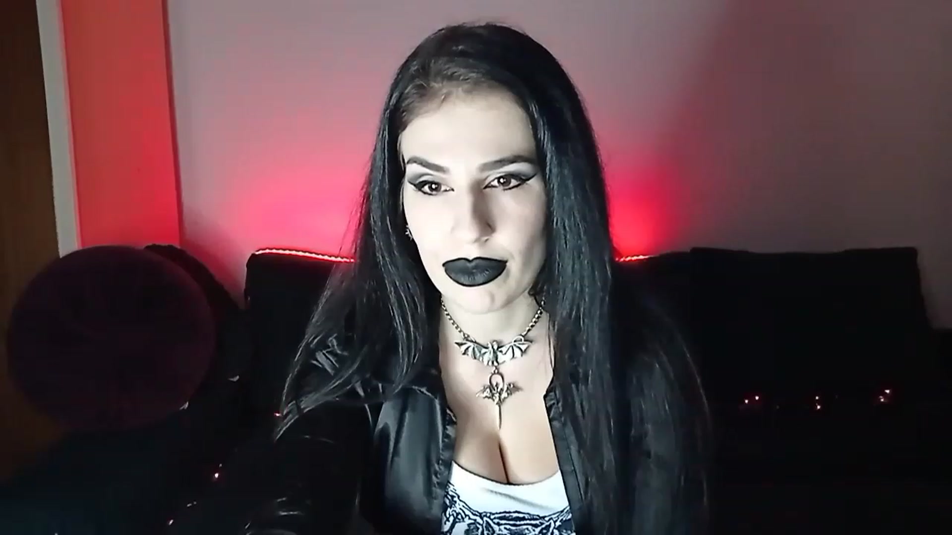 Gallery image thumbnail from Iron_Rose's myfreecams stream on, 02/03/2023, 16:00 image 3 of 20