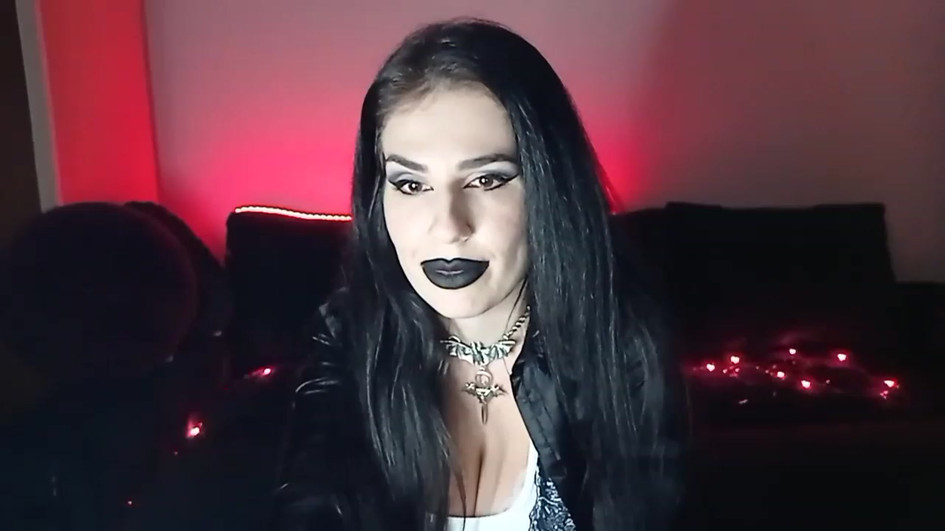 Gallery image thumbnail from Iron_Rose's myfreecams stream on, 02/03/2023, 17:18 image 18 of 20