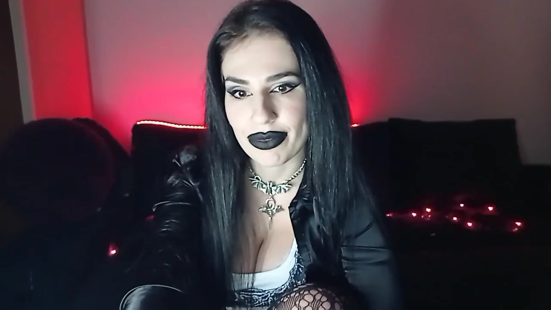 Gallery image thumbnail from Iron_Rose's myfreecams stream on, 02/03/2023, 17:18 image 14 of 20