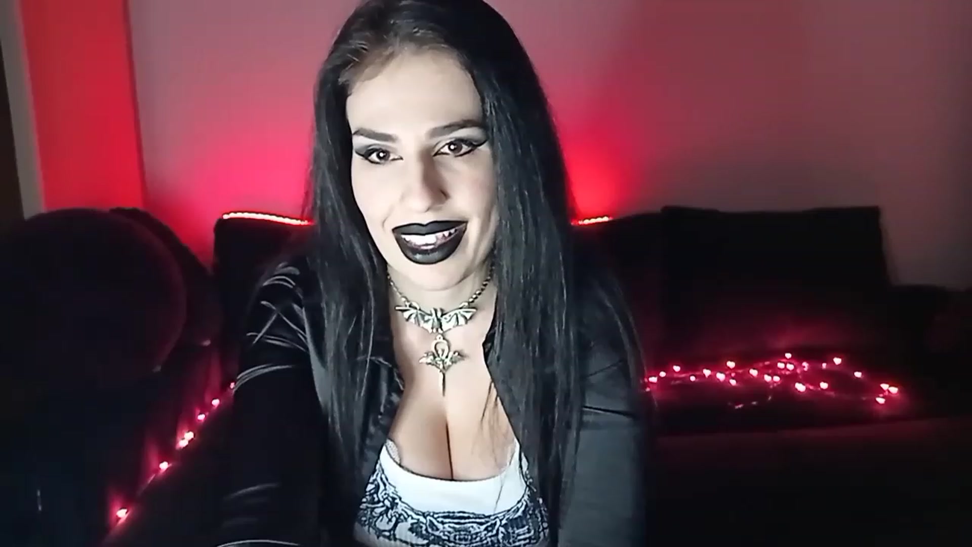 Gallery image thumbnail from Iron_Rose's myfreecams stream on, 02/03/2023, 17:18 image 5 of 20