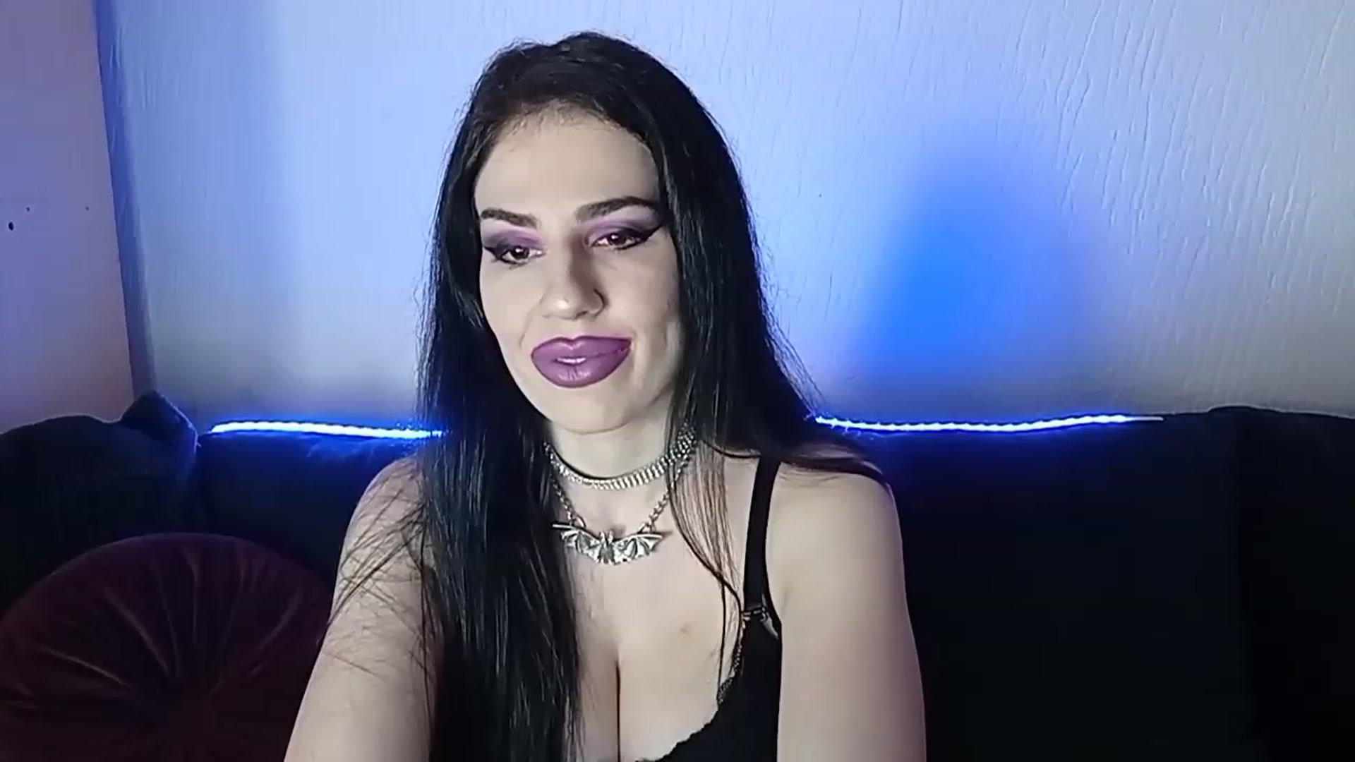 Gallery image thumbnail from Iron_Rose's myfreecams stream on, 03/22/2023, 13:33 image 12 of 20