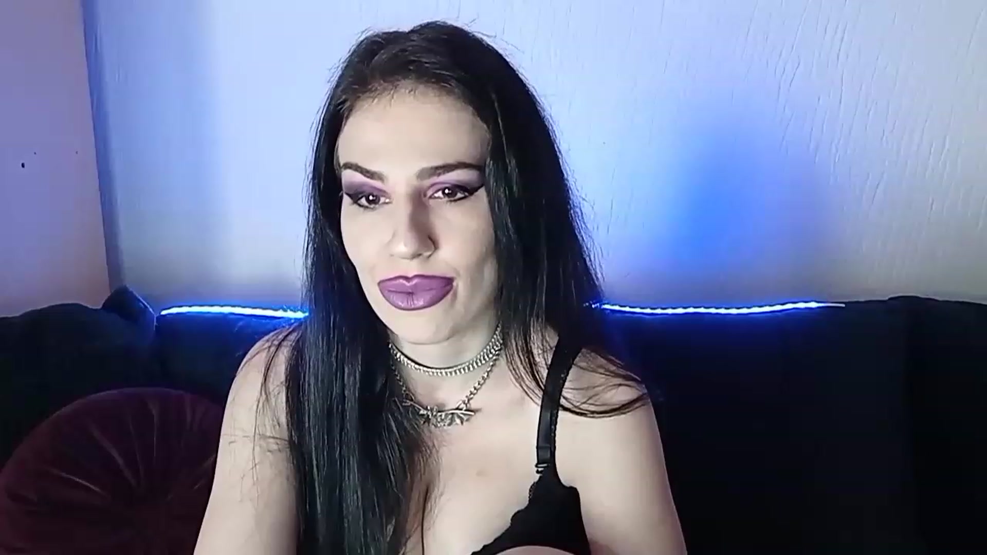 Gallery image thumbnail from Iron_Rose's myfreecams stream on, 03/22/2023, 14:05 image 2 of 20