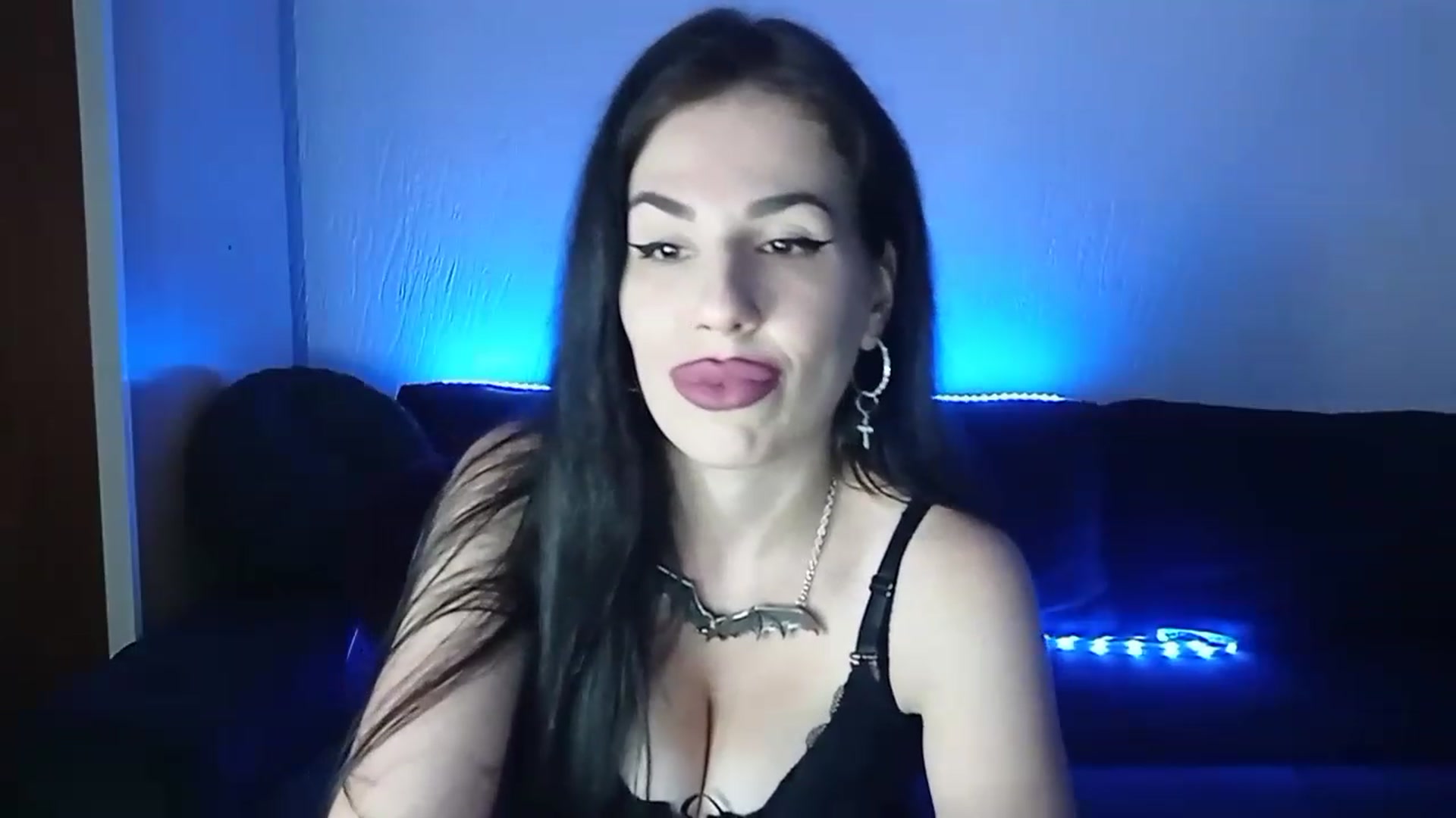 Gallery image thumbnail from Iron_Rose's myfreecams stream on, 08/18/2023, 11:53 image 5 of 20