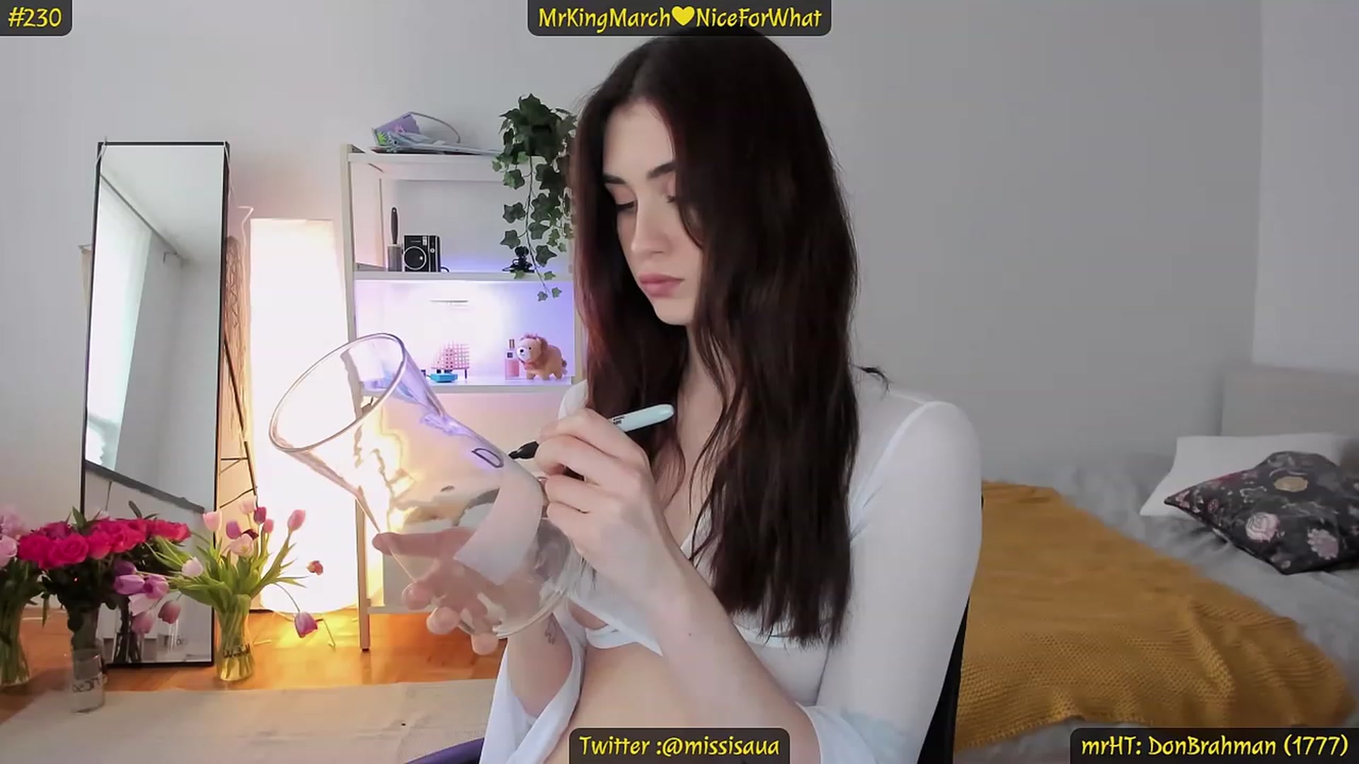 Gallery image thumbnail from IsaInLove's myfreecams stream on, 03/27/2023, 22:10 image 17 of 20