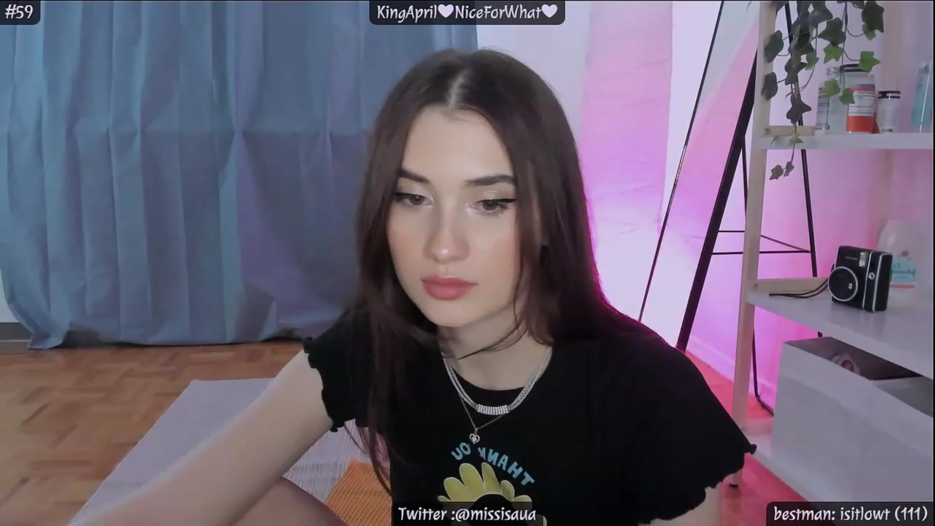 Gallery image thumbnail from IsaInLove's myfreecams stream on, 04/06/2023, 20:42 image 5 of 20