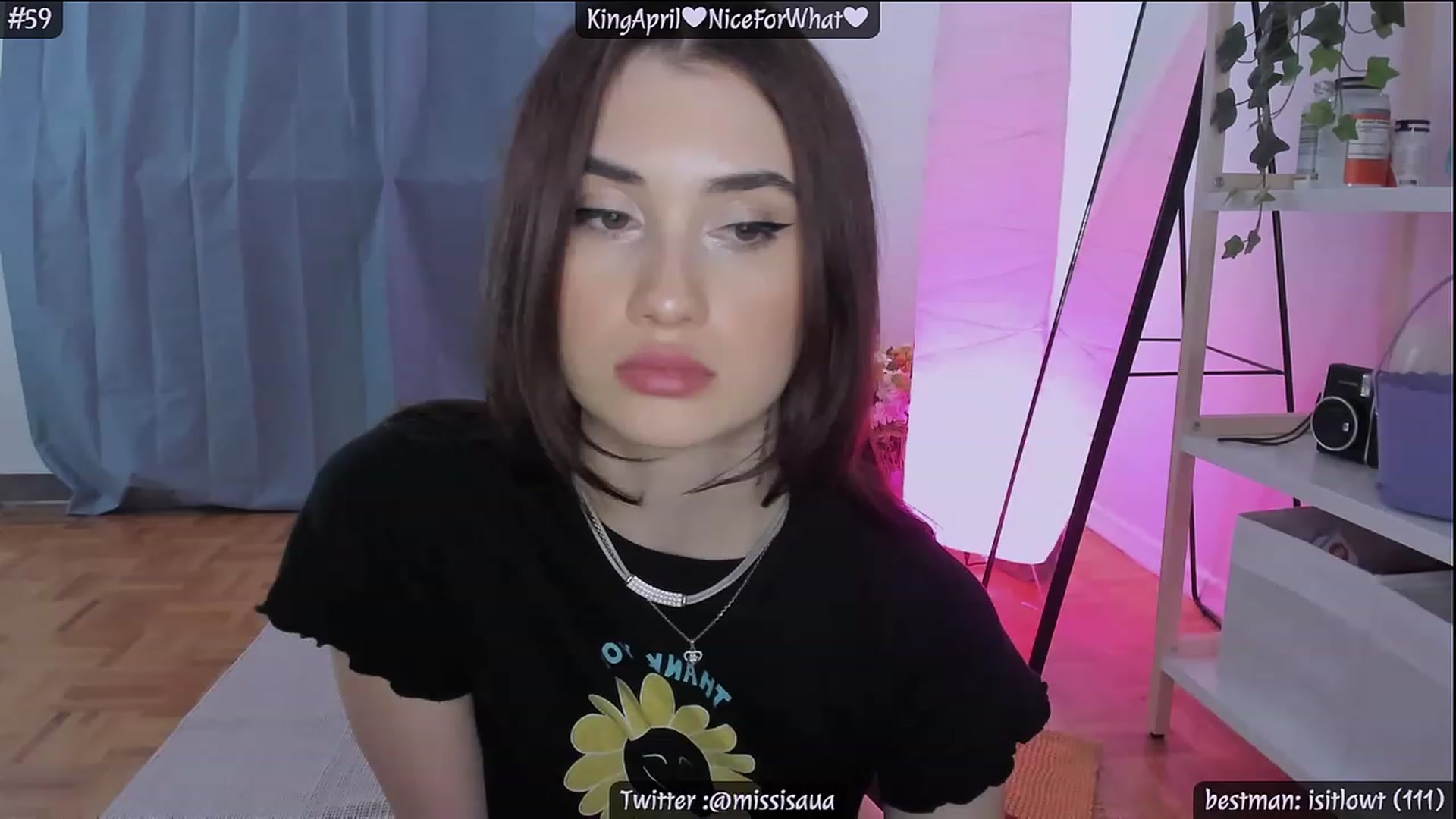 Gallery image thumbnail from IsaInLove's myfreecams stream on, 04/06/2023, 21:12 image 7 of 20
