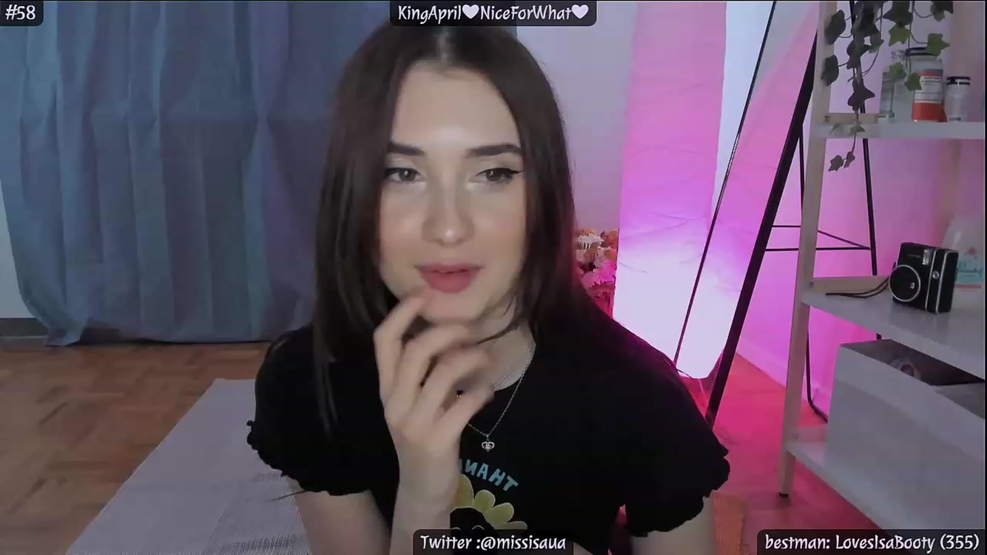 Gallery image thumbnail from IsaInLove's myfreecams stream on, 04/06/2023, 21:12 image 14 of 20