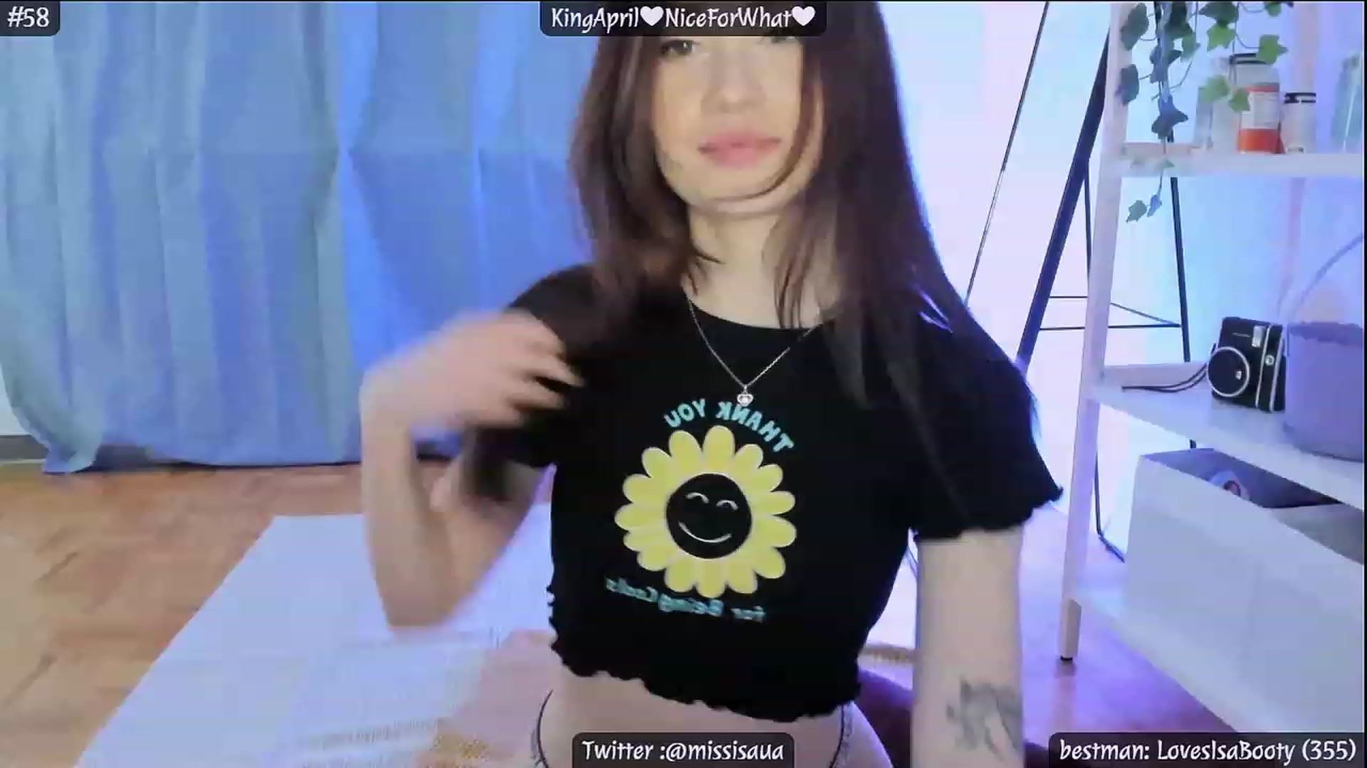 Gallery image thumbnail from IsaInLove's myfreecams stream on, 04/07/2023, 24:03 image 5 of 20