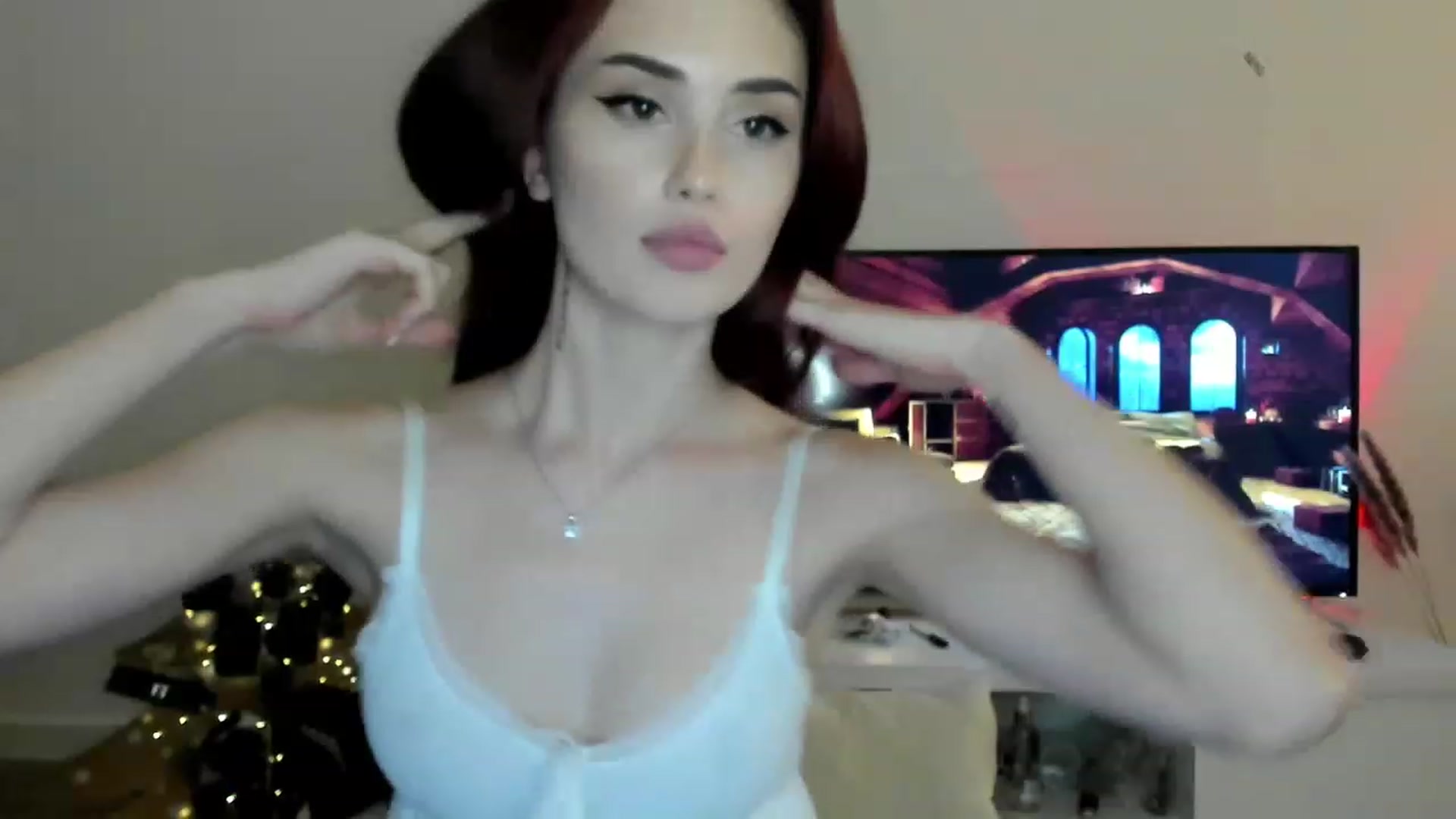 Gallery image thumbnail from IsaPeach's myfreecams stream on, 11/15/2022, 23:24 image 6 of 20