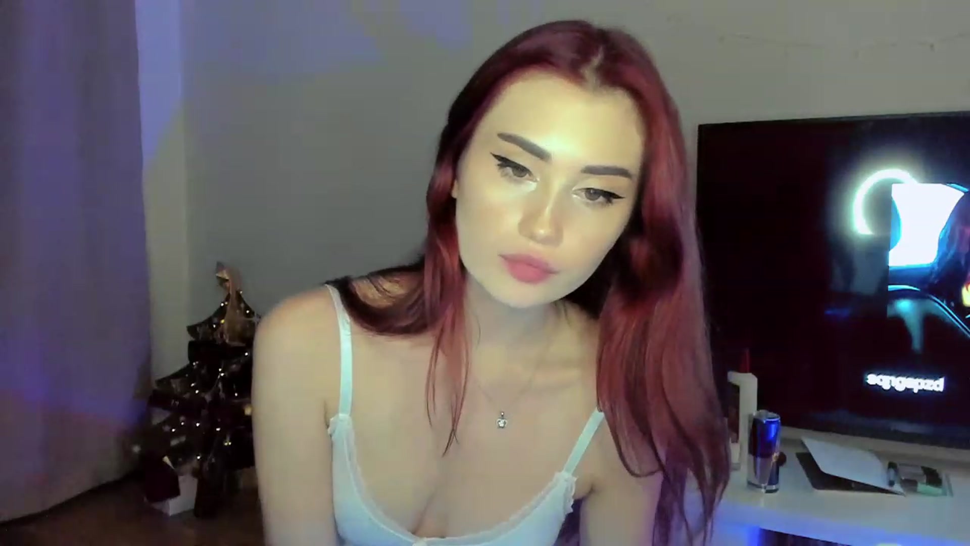 Gallery image thumbnail from IsaPeach's myfreecams stream on, 11/21/2022, 21:43 image 19 of 20